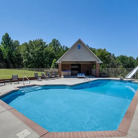 Villa Lebanon Family Getaway With Pool, Bikes And Trails!